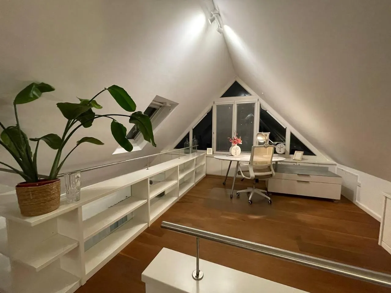 Apartment Rooftop Loft Flat For 4 Guests München