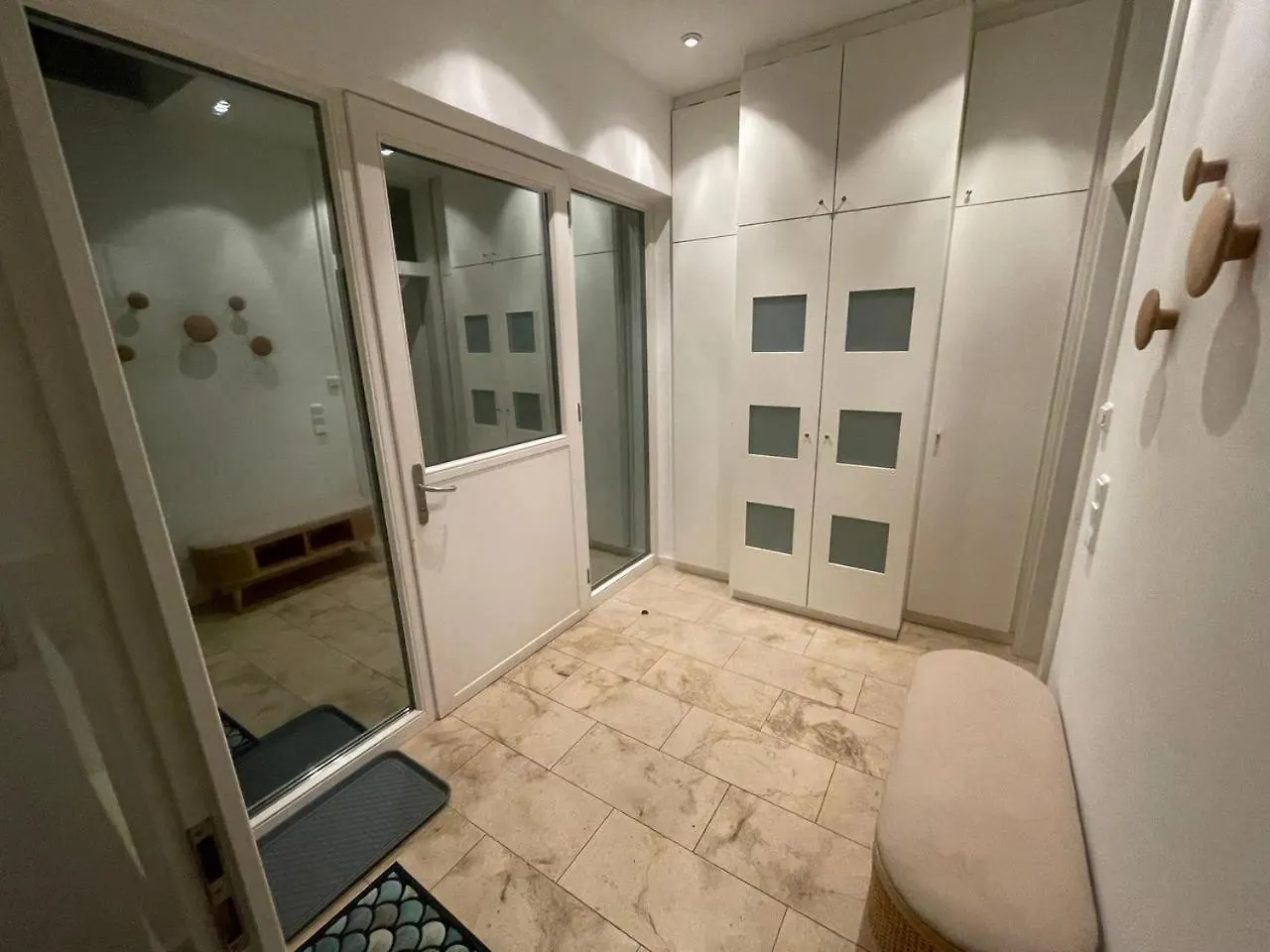 Rooftop Loft Flat For 4 Guests München 0*,