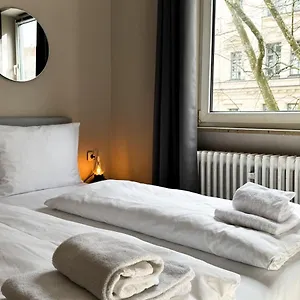 ホテル ゼントリンガー トール, ミュンヘン