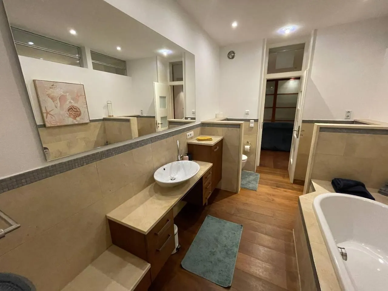Rooftop Loft Flat For 4 Guests Munich Apartment