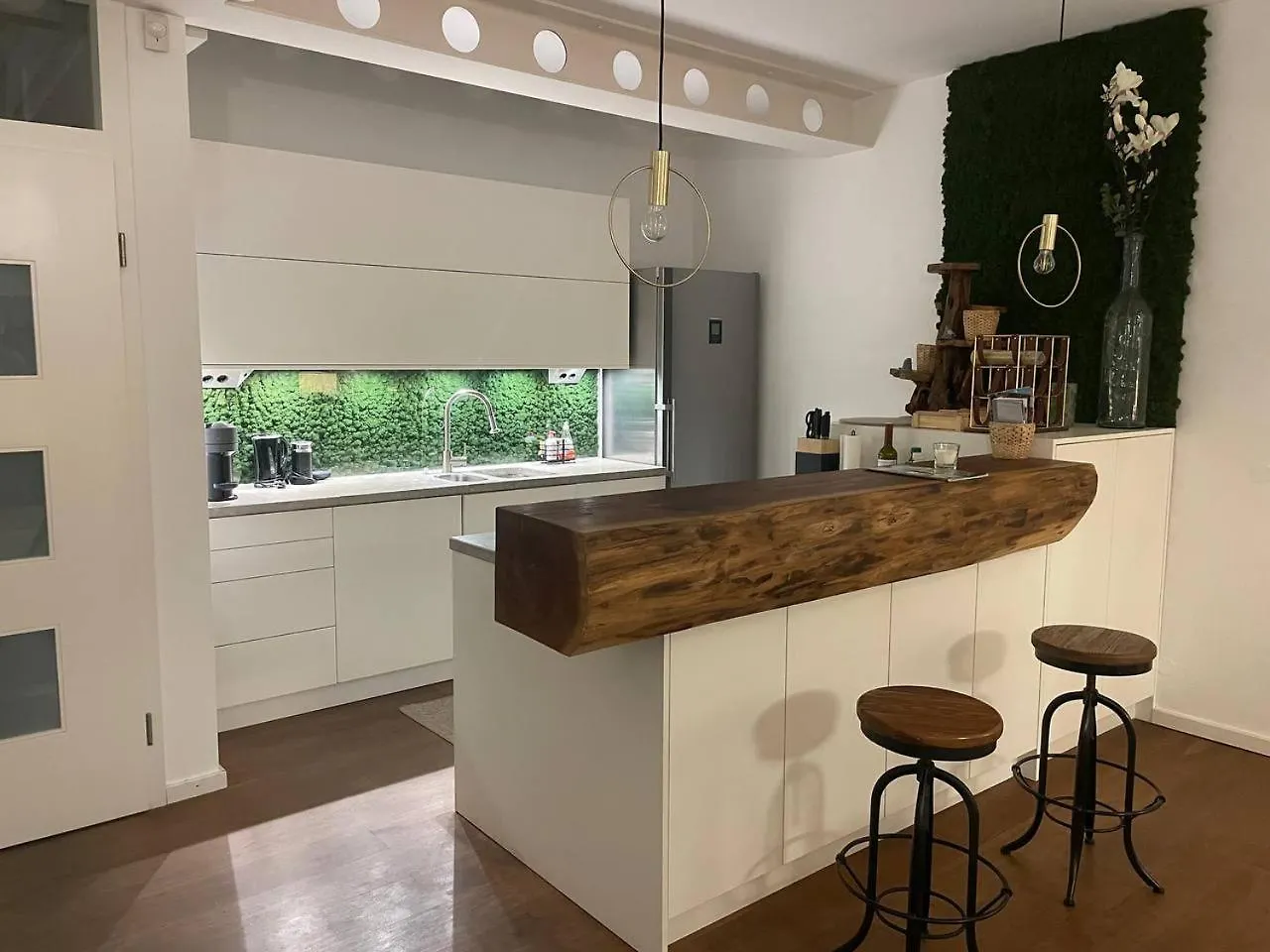 Rooftop Loft Flat For 4 Guests Munich